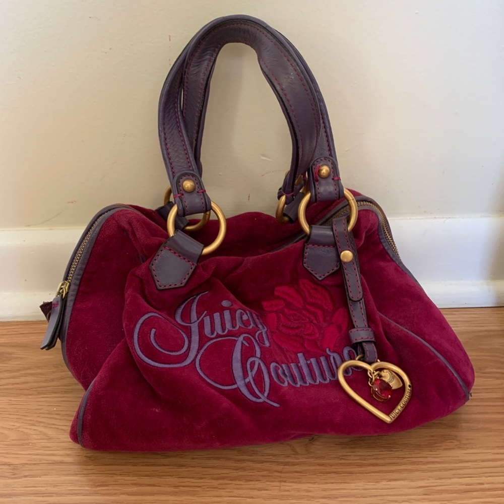 JUICY COUTURE velvet purse